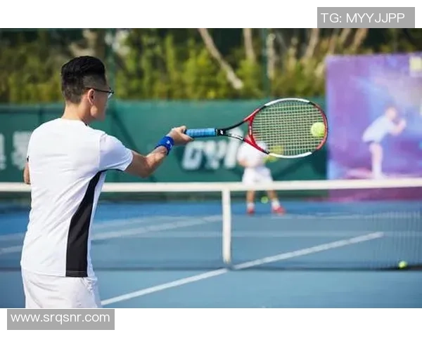 成都网球队成长之路：从青涩少年到网球精英的真实纪实故事